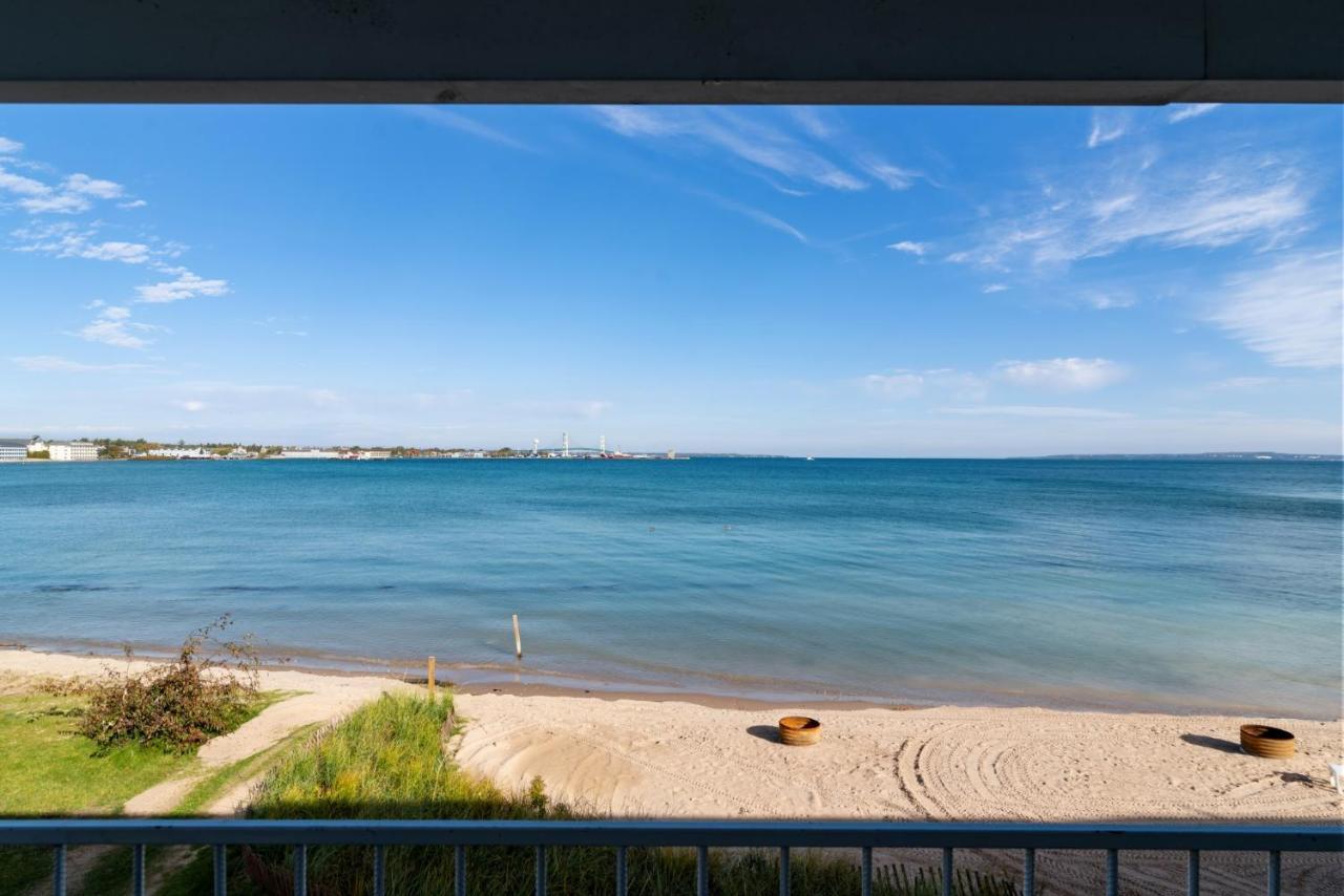 Clearwater Lakeshore Motel Mackinaw City Dış mekan fotoğraf
