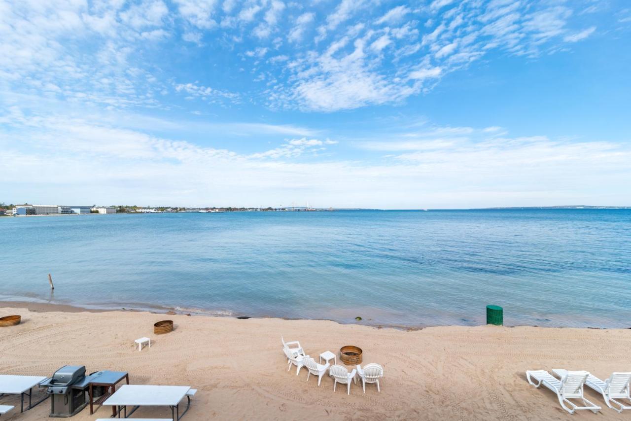 Clearwater Lakeshore Motel Mackinaw City Dış mekan fotoğraf